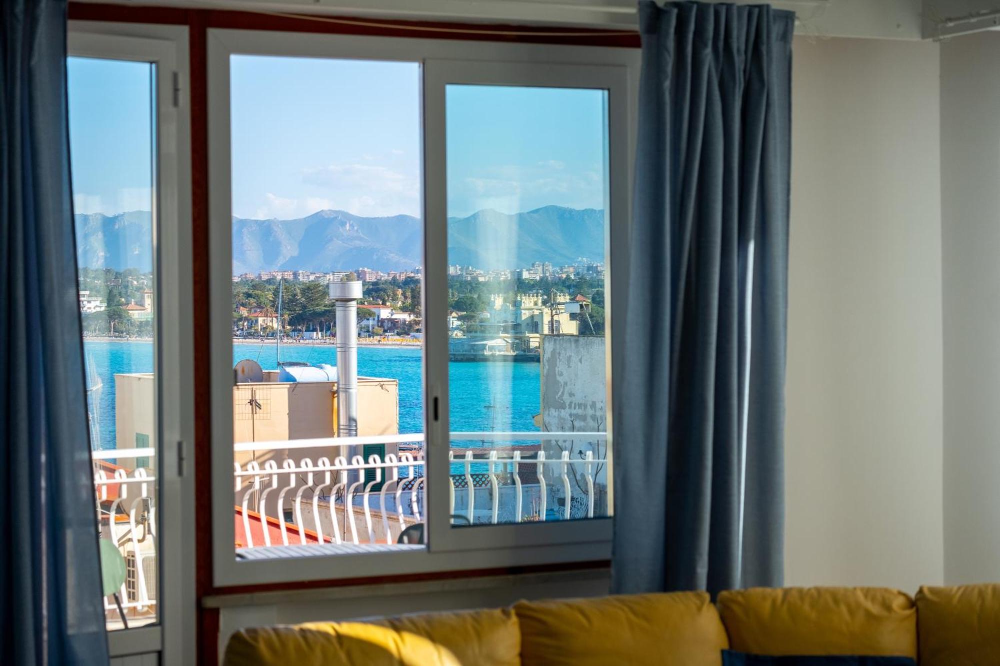 Mondello Sunsea House Lägenhet Exteriör bild