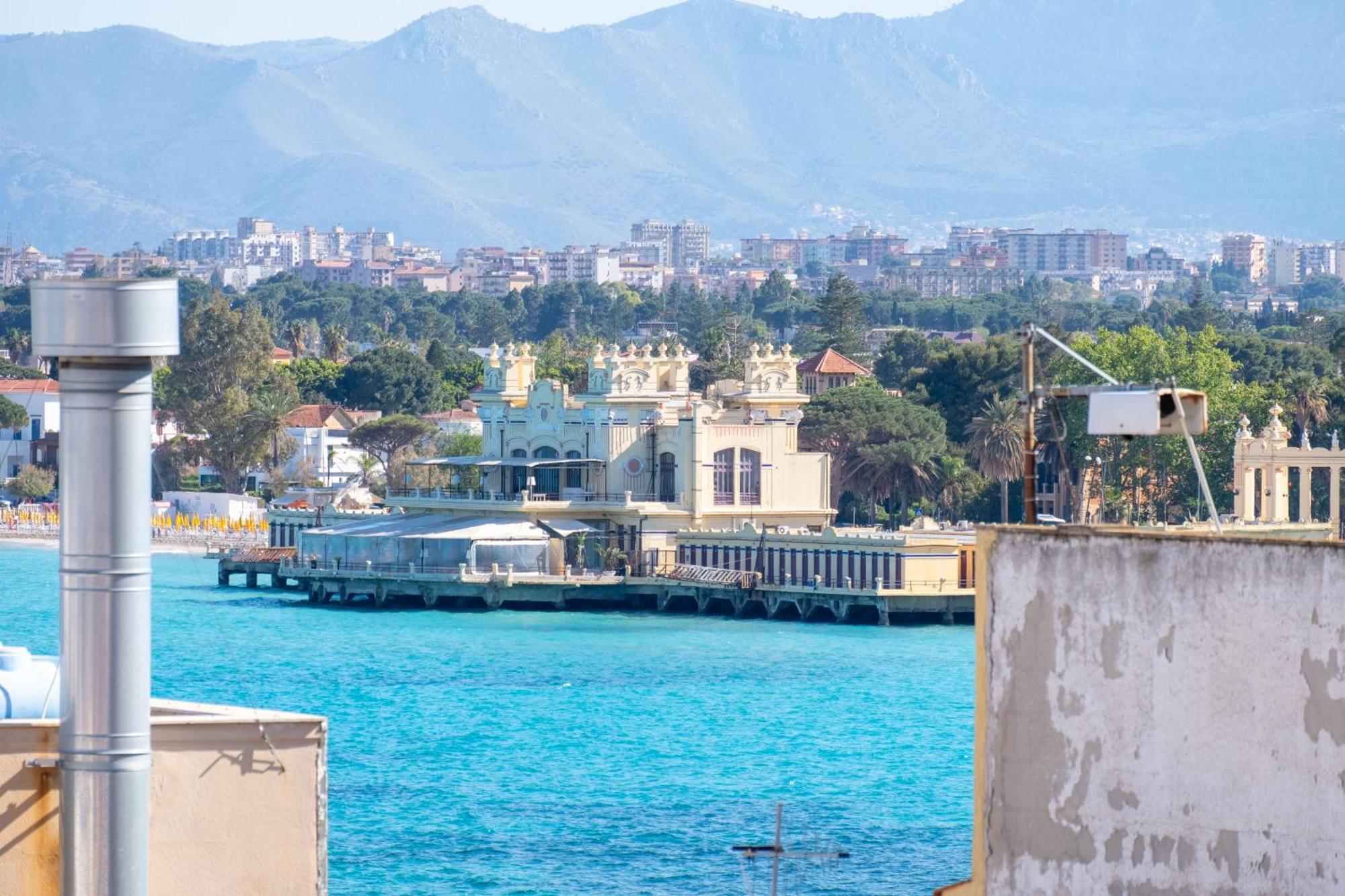 Mondello Sunsea House Lägenhet Exteriör bild