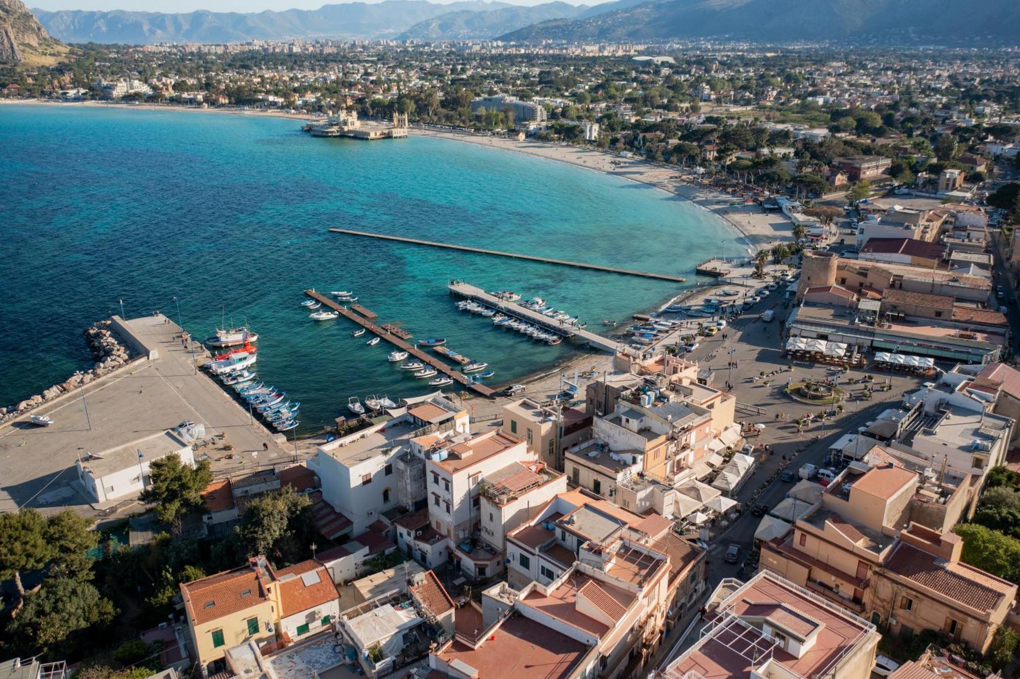 Mondello Sunsea House Lägenhet Exteriör bild